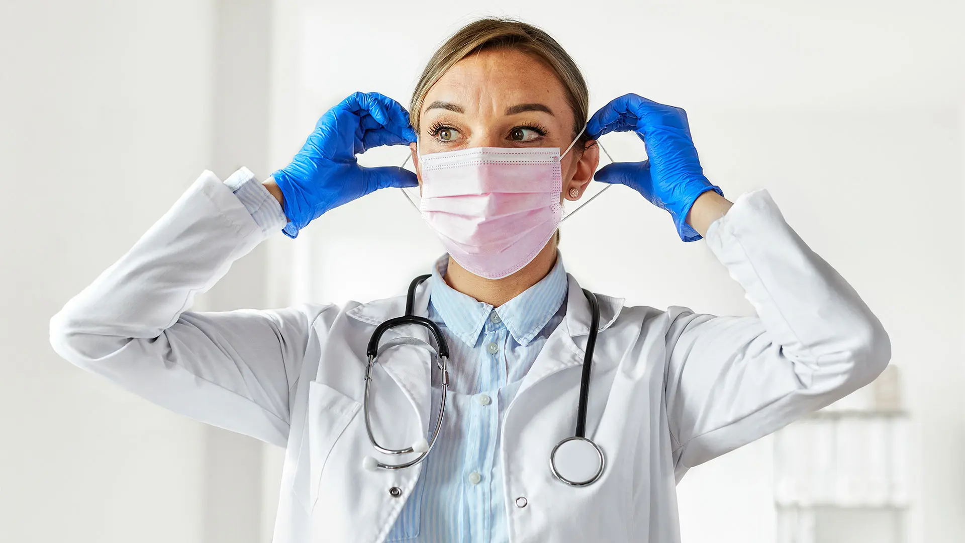 CLINICA-RISARALDA-DOCTORA